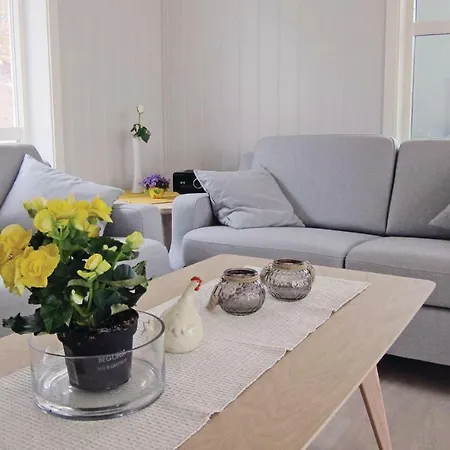 Three-bedroom Holiday In